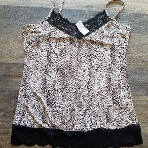 Maurices NWT leopard tank